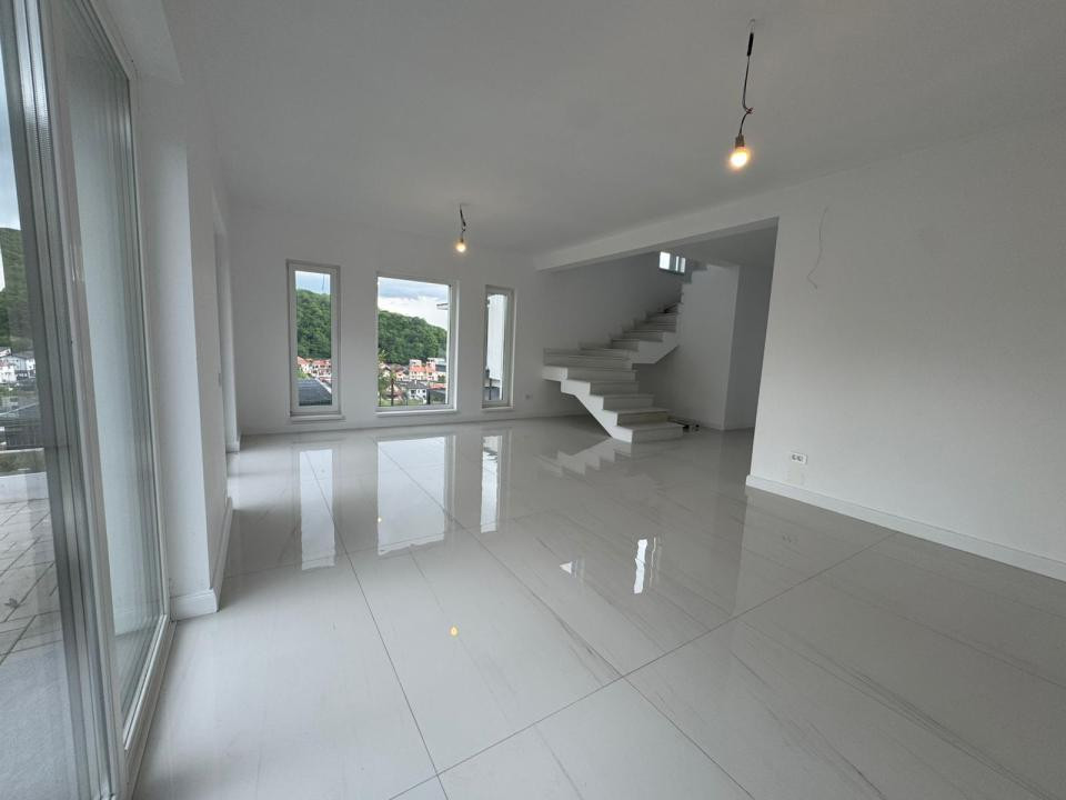 Casa individuala | ULTRAFINISATA | Zona Vivo