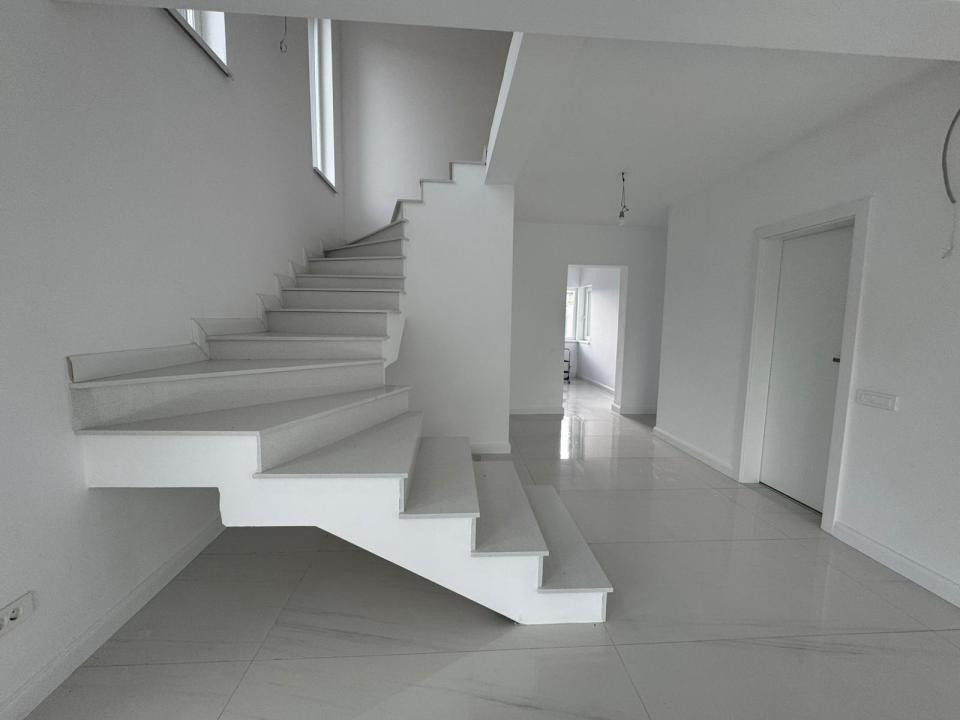 Casa individuala | ULTRAFINISATA | Zona Vivo