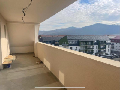 Apartament 3 Camere 78 Mp Zona Cetatii Floresti Parcare