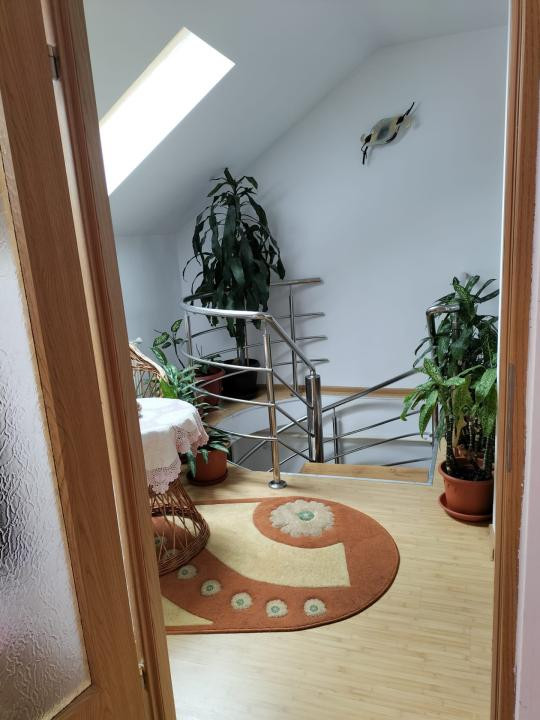 Apartament 3 camere pe 2 nivele l Su 110 mp l parcare l zona Vivo