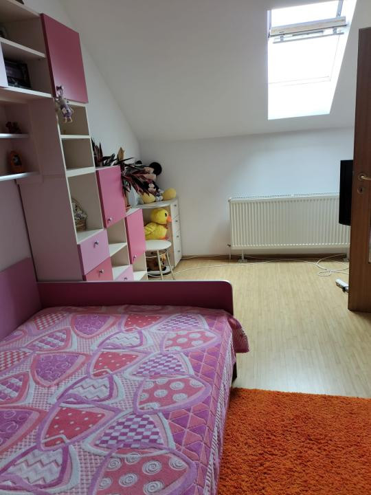Apartament 3 camere pe 2 nivele l Su 110 mp l parcare l zona Vivo