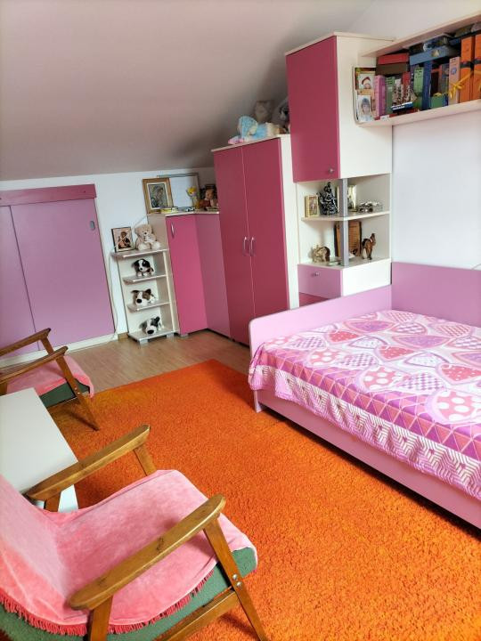 Apartament 3 camere pe 2 nivele l Su 110 mp l parcare l zona Vivo