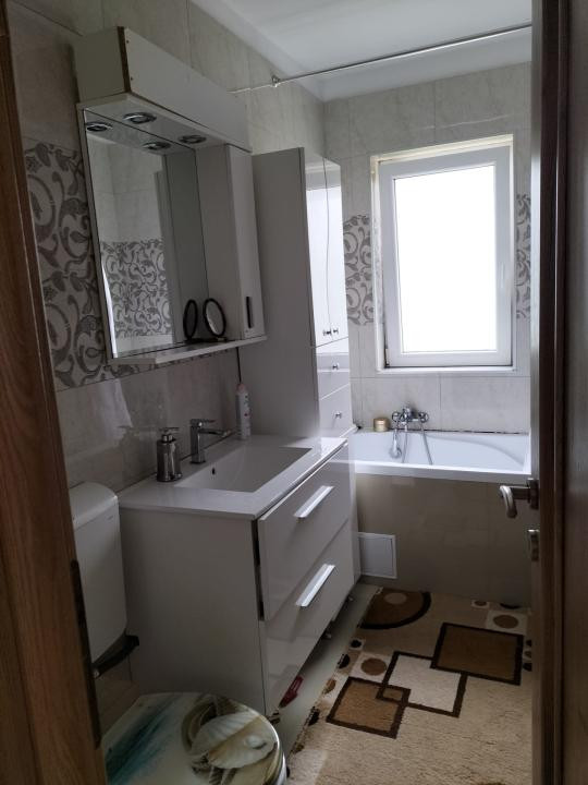 Apartament 3 camere pe 2 nivele l Su 110 mp l parcare l zona Vivo