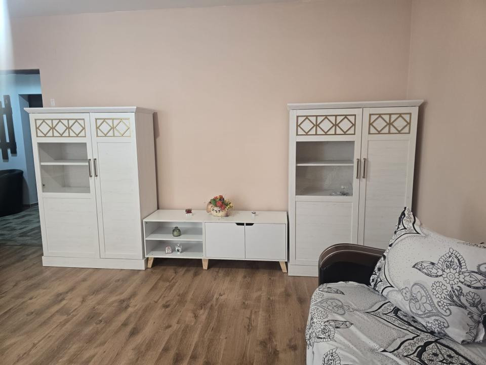 Inchiriere apartament 2 cam.l la cheie l Su 58mp l Parcare l Florilor 
