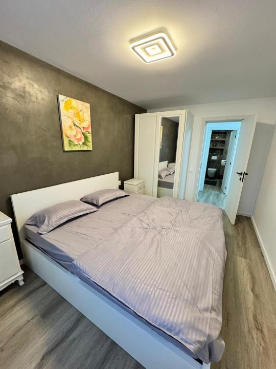 Apartament in vila l decomandat l la cheie l parcare l Cometei
