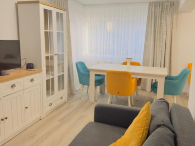 Apartament in vila l decomandat l la cheie l parcare l Cometei