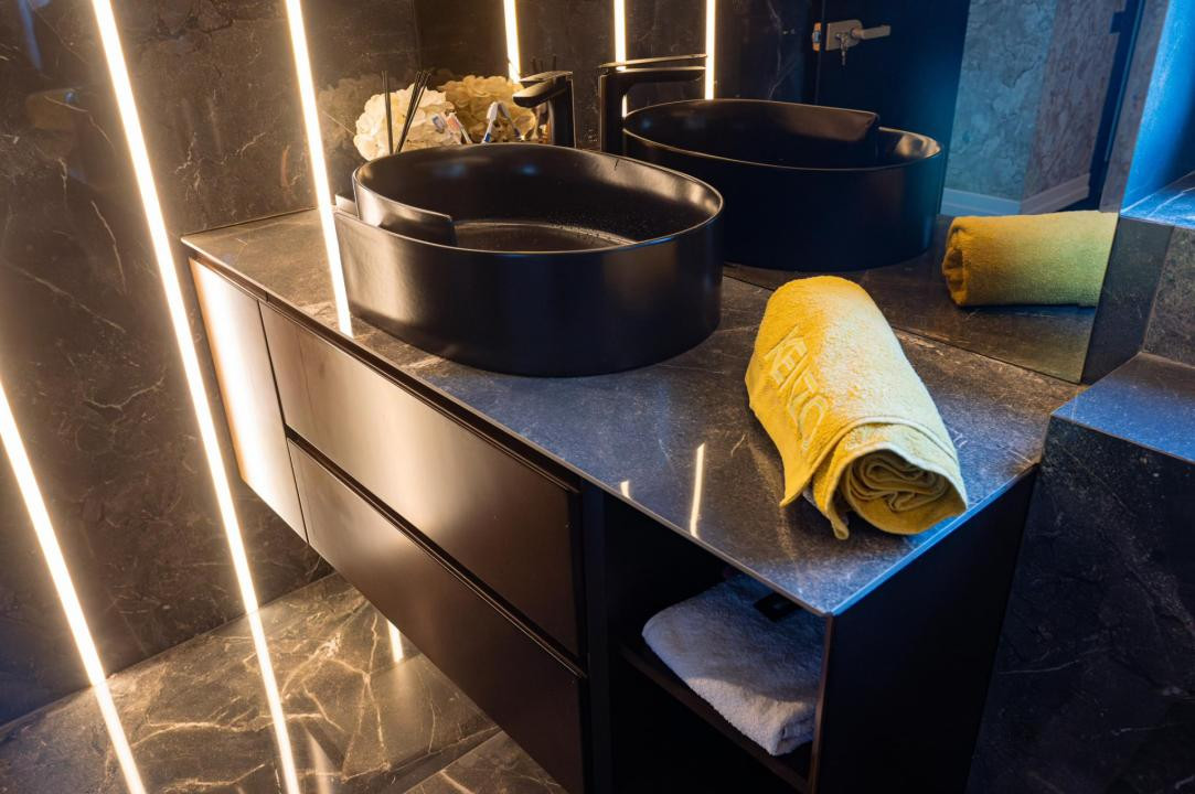 Penthouse exclusivist l 3 camere l 2 terase l 2 locuri parcare l Europa