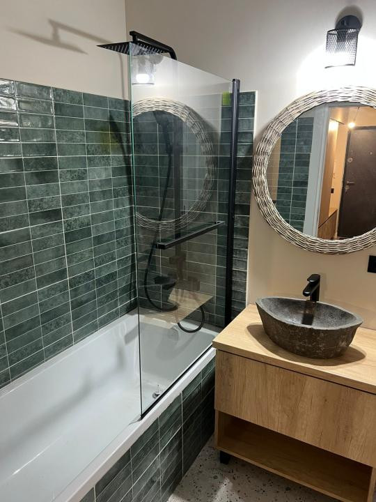 Apartament 3 camere modern l la cheie l Su 56 mp l 