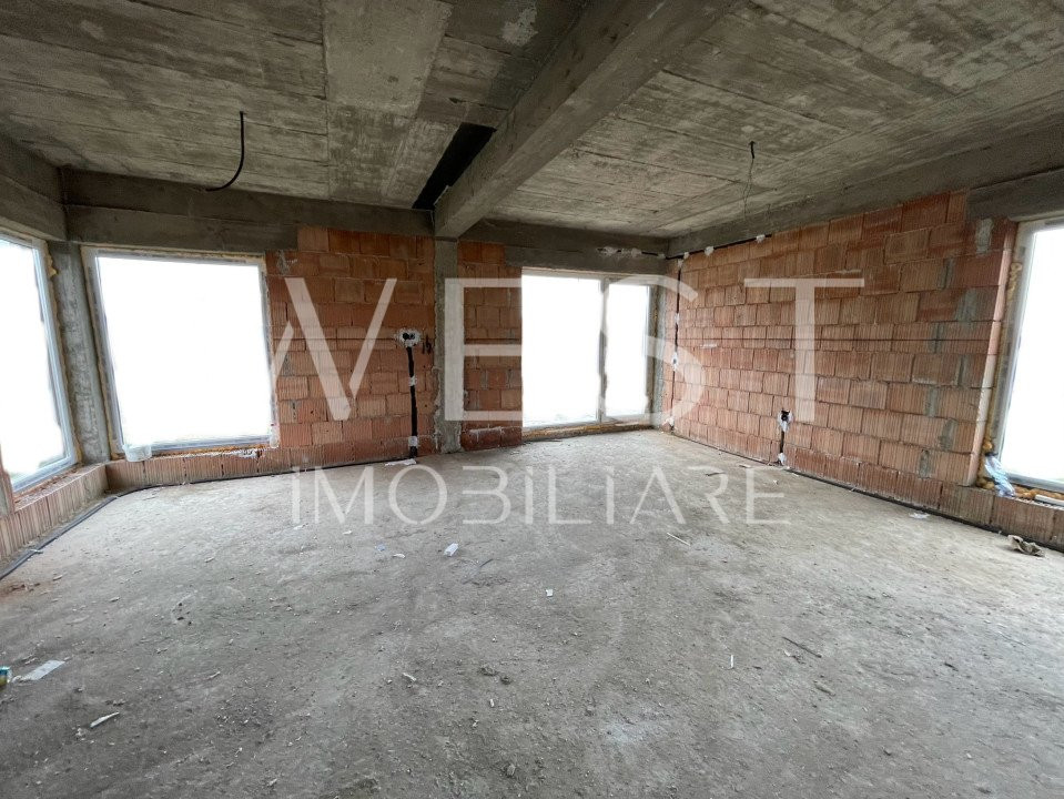 Casa individuală cu 4 camere, 118mp! Teren 440mp! Semifinisata! Dezmir