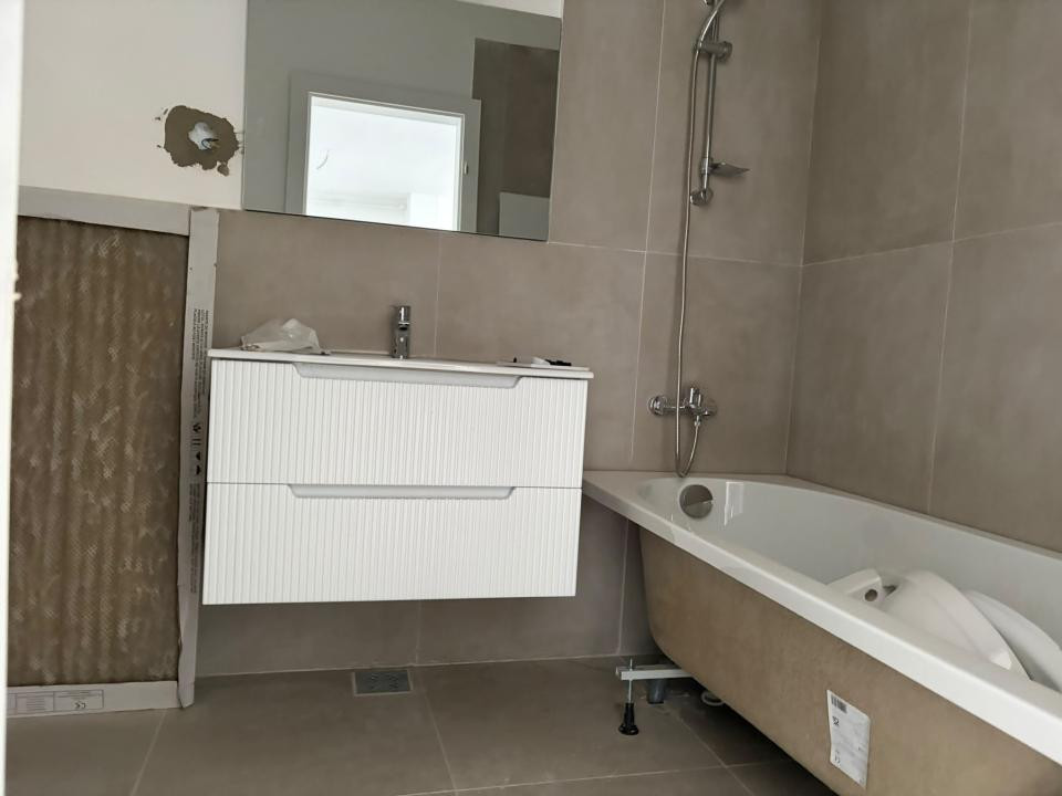 Apartament spatios l 2 camere l terasa l parcare l Eroilor 
