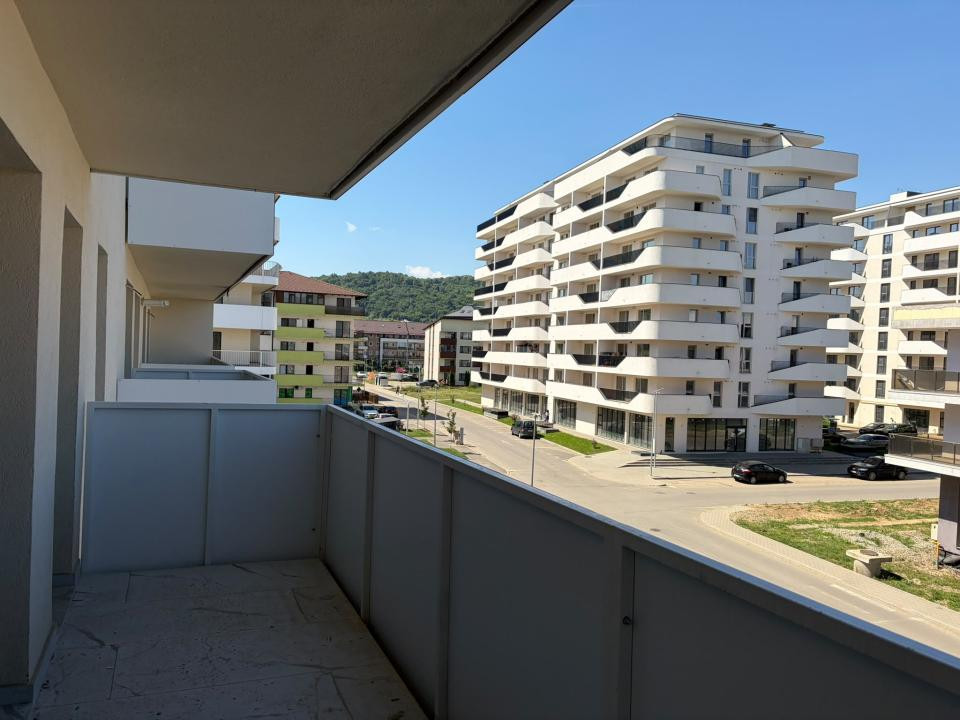 Apartament spatios l 2 camere l terasa l parcare l Eroilor 