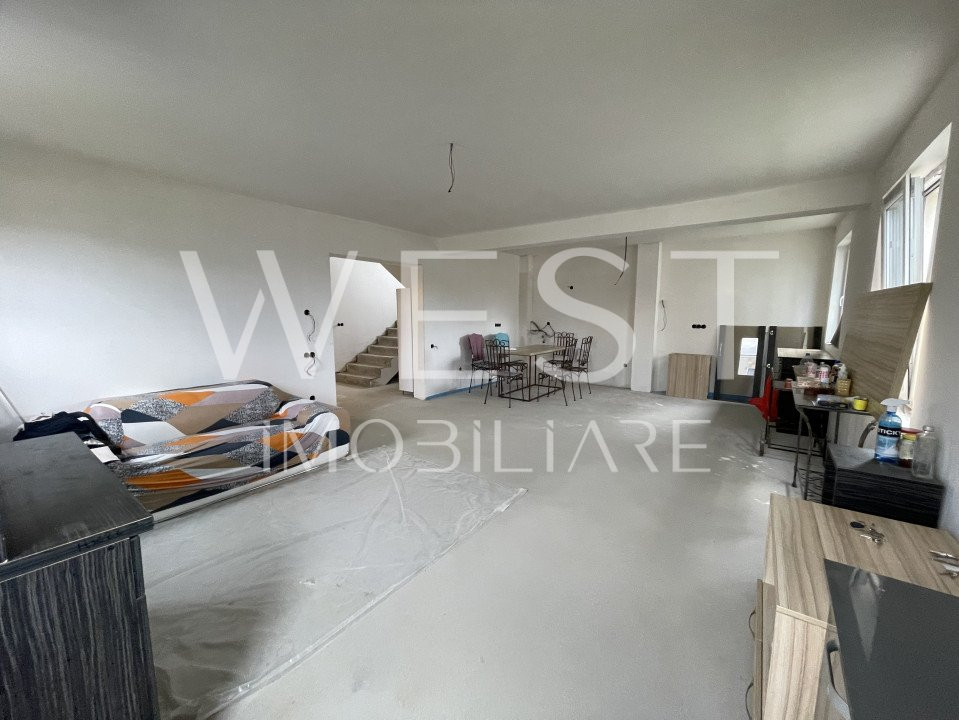 Casa individuală P+E+M cu 5 cam, 180mp! Teren 450mp! Dezmir!