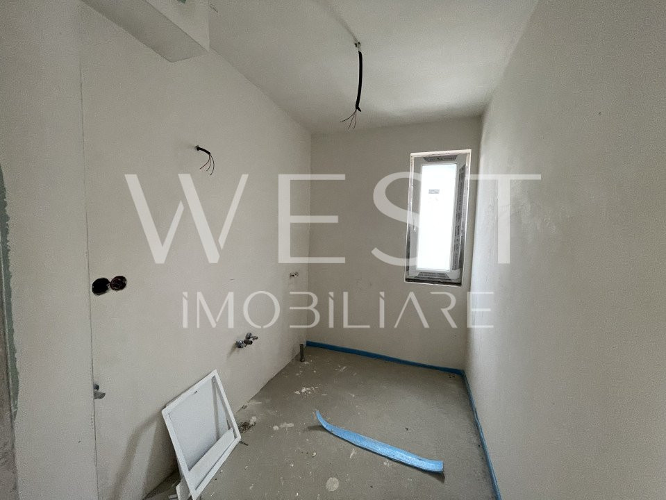 Casa individuală P+E+M cu 5 cam, 180mp! Teren 450mp! Dezmir!