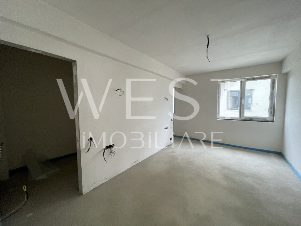 Casa individuală P+E+M cu 5 cam, 180mp! Teren 450mp! Dezmir!