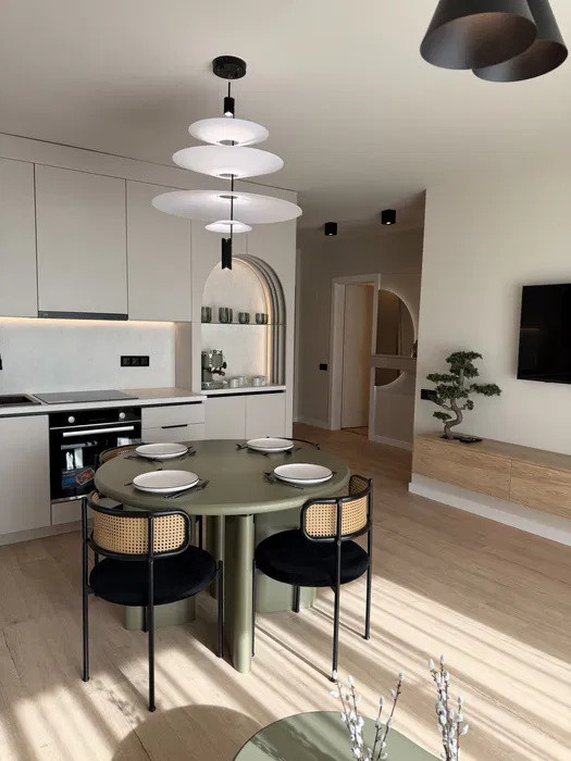 Apartament 3 camere modern mobilat si utilat l Su 55.46 l Zona Eroilor