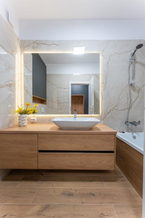 Apartament superfinisat l 67 mp utili l parcare l bloc nou l Eroilor 