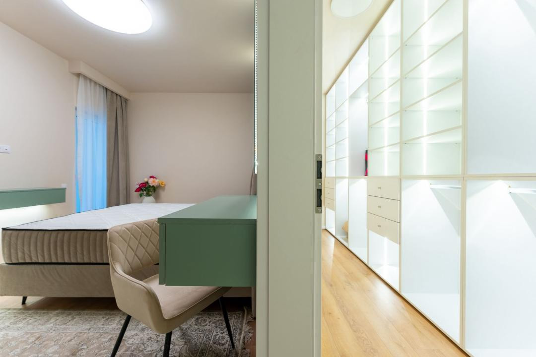 Apartament modern l 2 camere l la cheie l bloc nou l parcare l Eroilor