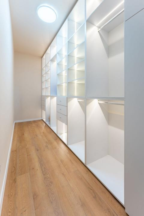 Apartament modern l 2 camere l la cheie l bloc nou l parcare l Eroilor