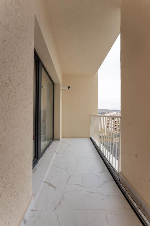 Apartament modern l 2 camere l la cheie l bloc nou l parcare l Eroilor