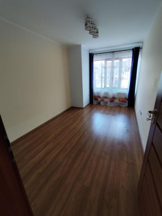 Duplex 4 camere l Su 120 mp l Teren 200 mp l 2 Parcari l Zona Florilor