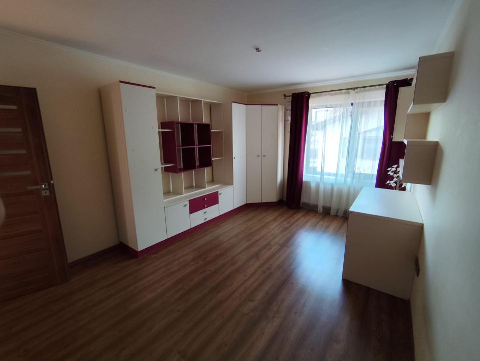 Duplex 4 camere l Su 120 mp l Teren 200 mp l 2 Parcari l Zona Florilor