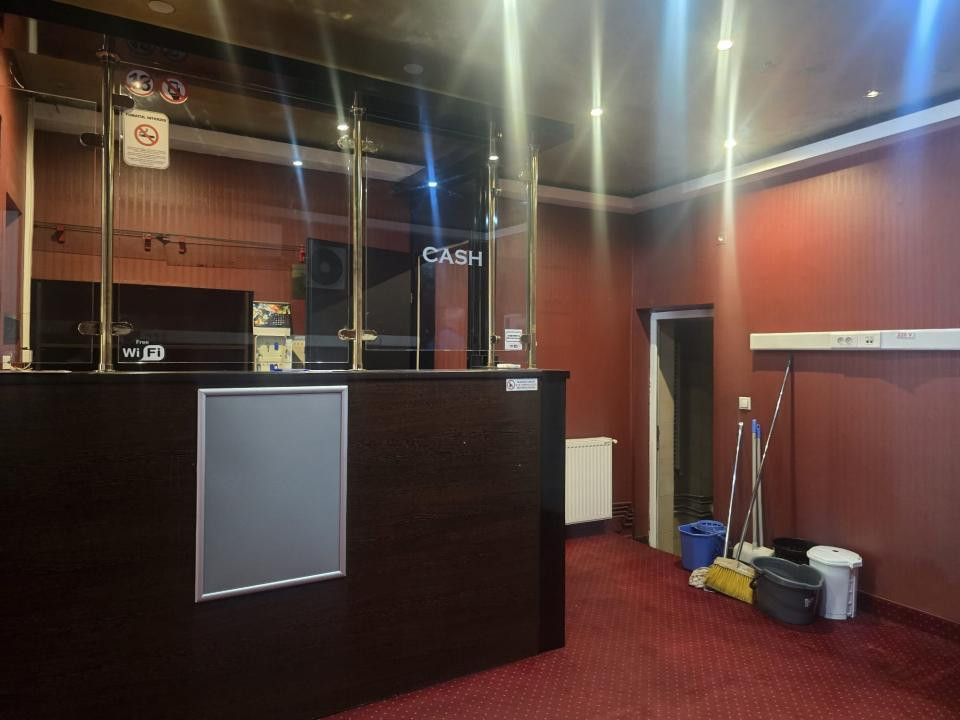 Inchiriere spatiu comercial l Su 50 mp l 1 camera l zona Piata Garii