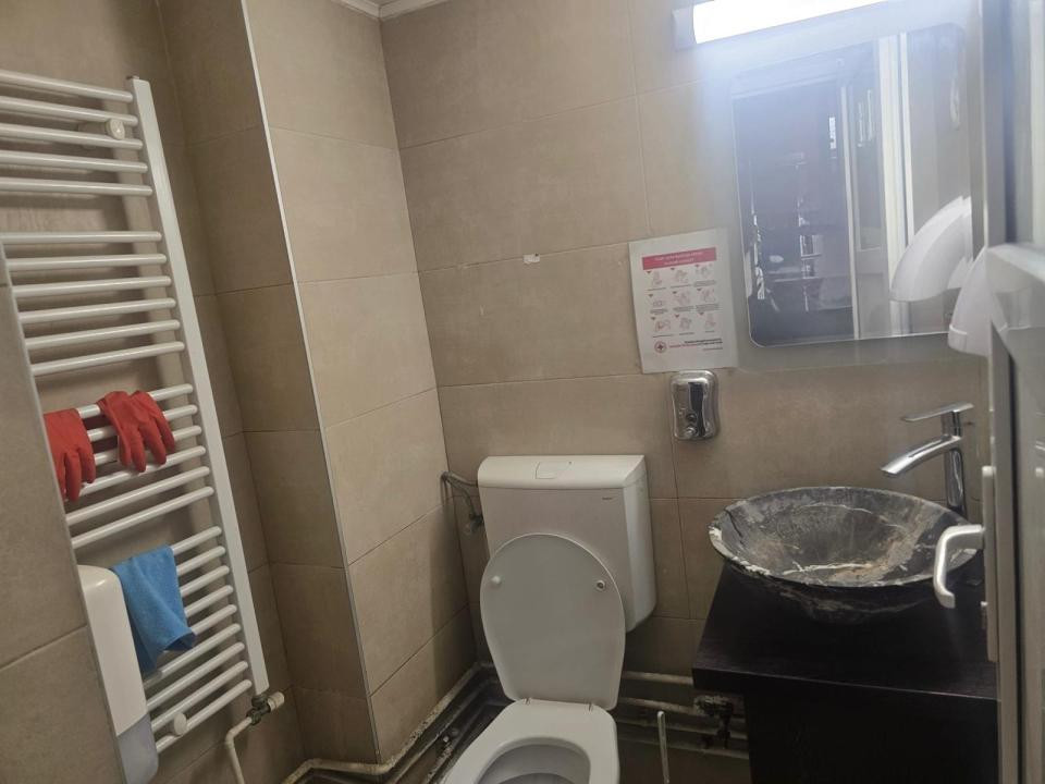 Inchiriere spatiu comercial l Su 50 mp l 1 camera l zona Piata Garii