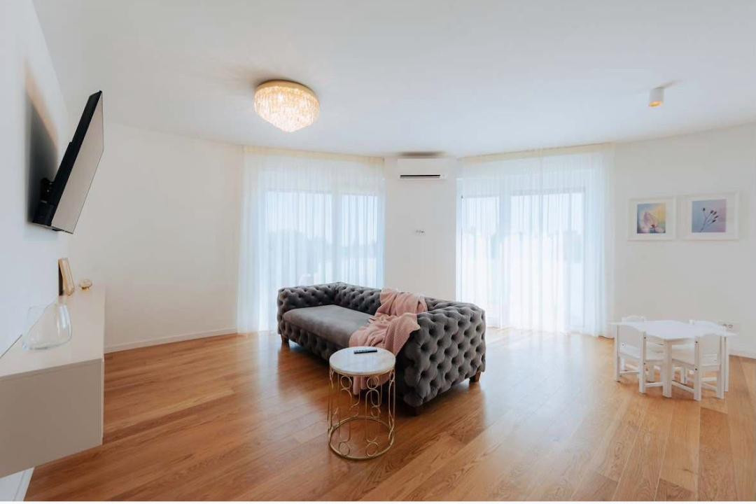 Apartament de lux de inchiriat >Louis Pasteur