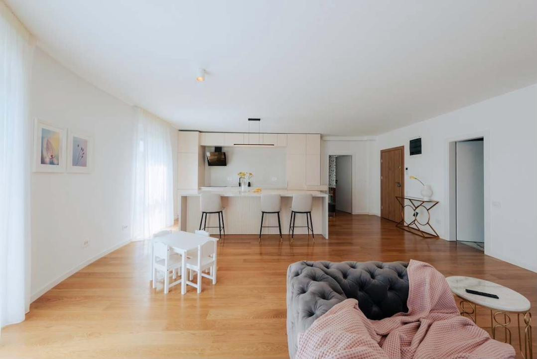 Apartament de lux de inchiriat >Louis Pasteur