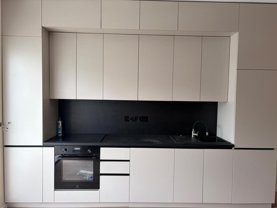 Apartament superfinisat l 2 camere l terasa l bloc nou l Eroilor 