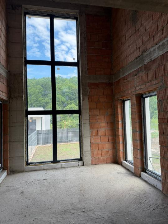 Casa cu CF semifnisata l Su 200 mp l Teren 500 mp l Zona Roata Faget