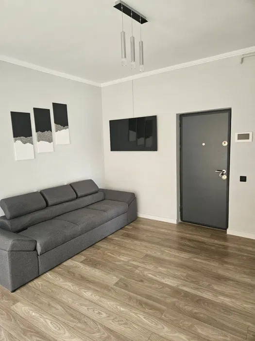 Apartament 2 camere modern l la cheie l Su 38 mp l Parcare l zona Terra