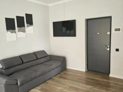 Apartament 2 camere modern l la cheie l Su 38 mp l Parcare l zona Terra
