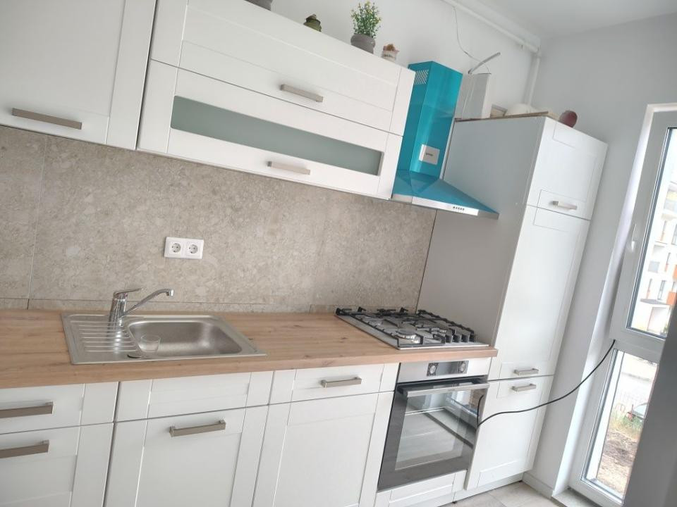 Apartament 1 camera l la cheie l Su 37 mp l zona Eroilor