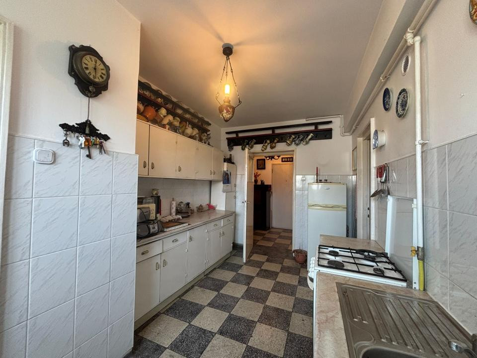 Apartament decomandat l 2 camere | parcare l Republicii 