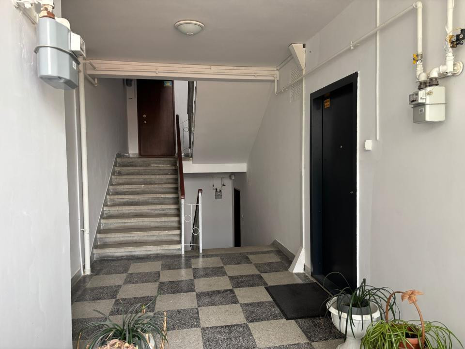 Apartament decomandat l 2 camere | parcare l Republicii 