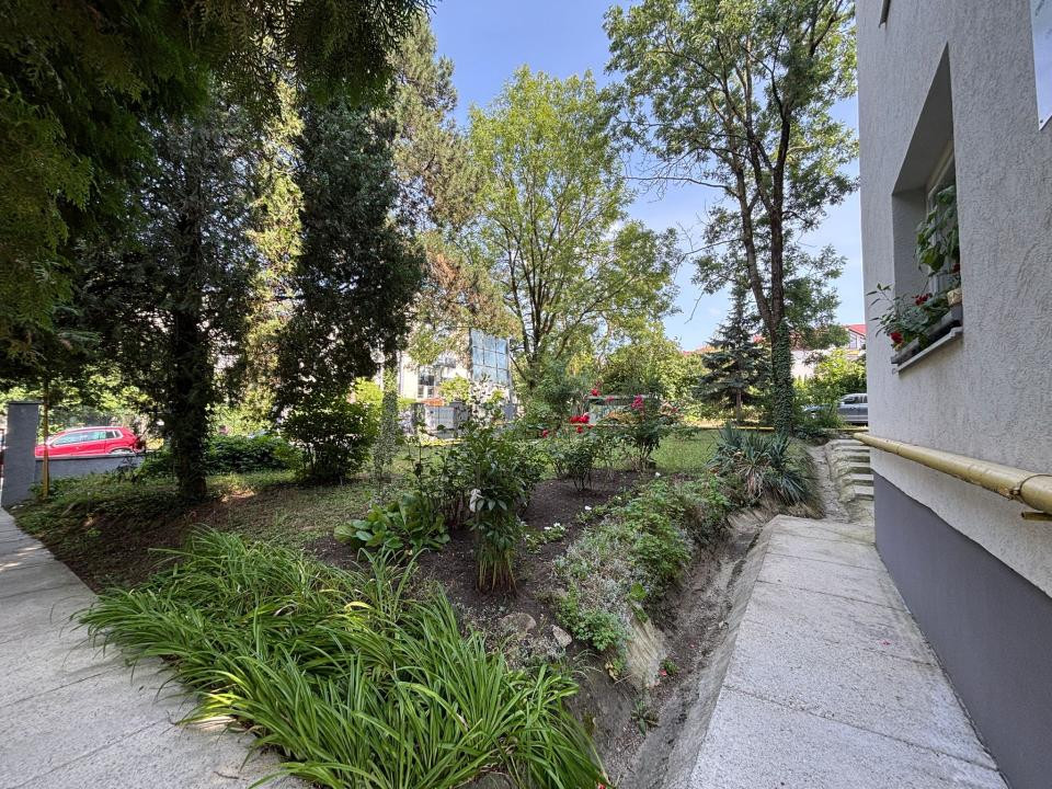 Apartament decomandat l 2 camere | parcare l Republicii 