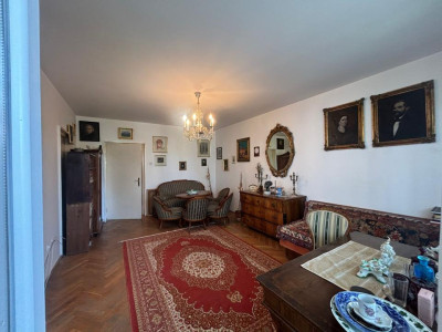 Apartament decomandat l 2 camere | parcare l Republicii 