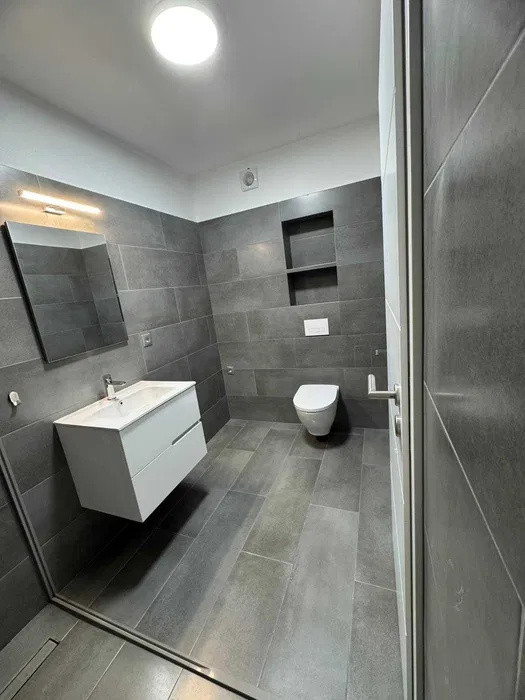 Apartament 2 camere | 1 baie | 1 bucatarie | prima inchiriere | zona The Office