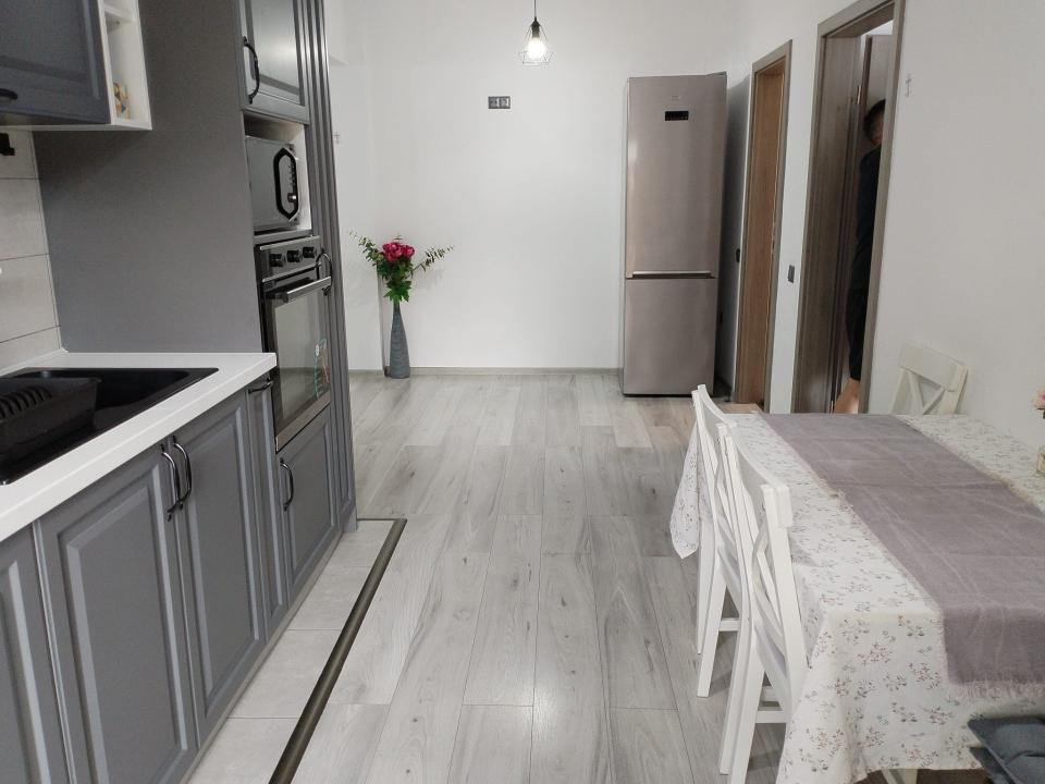 Apartament spatios l 60 mp utili l terasa l parcare l Florilor 