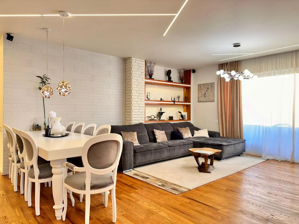 Penthouse pe 2 niveluri l 180 mp utili l 260 mp terase l Buna ziua 