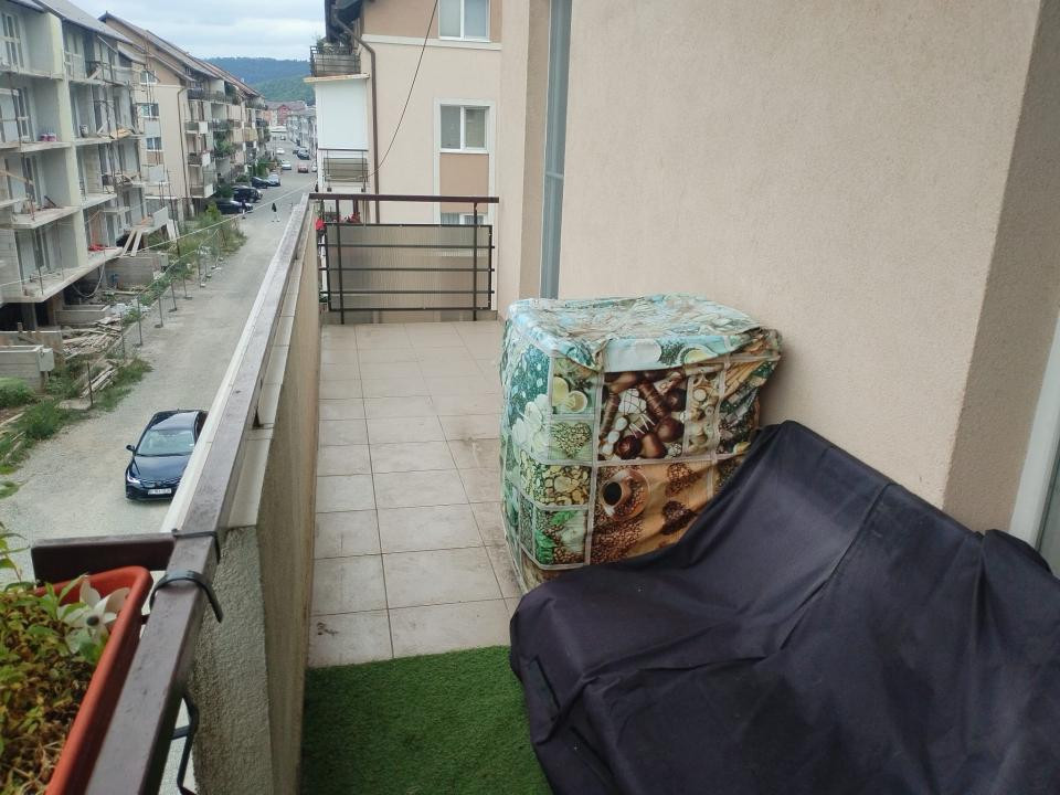 Apartament doua camere | Floresti | Strada Porii | Parcare | Semidecomandat |  