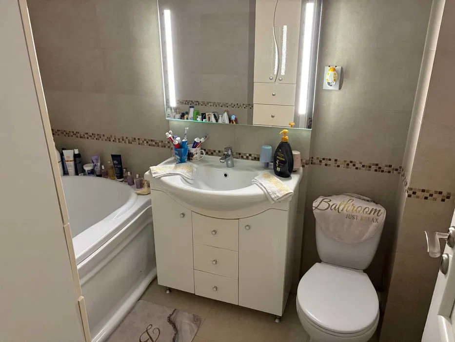 Apartament 3 camere modern l Partial mobilat l Su 60 mp l Porii