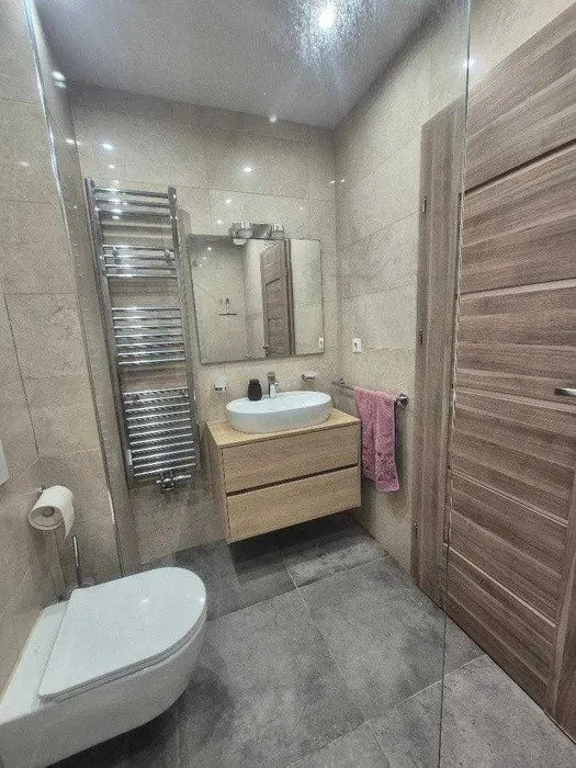 Apartament 2 camere | 1 bucatarie | 1 baie | 1 terasa | loc de parcare subteran
