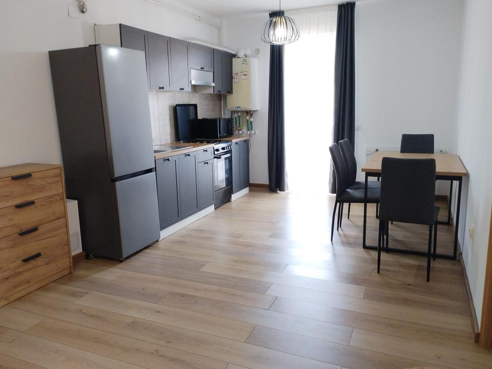 Apartament doua camere | Floresti | Strada Florilor | Semidecomandat | 48mp