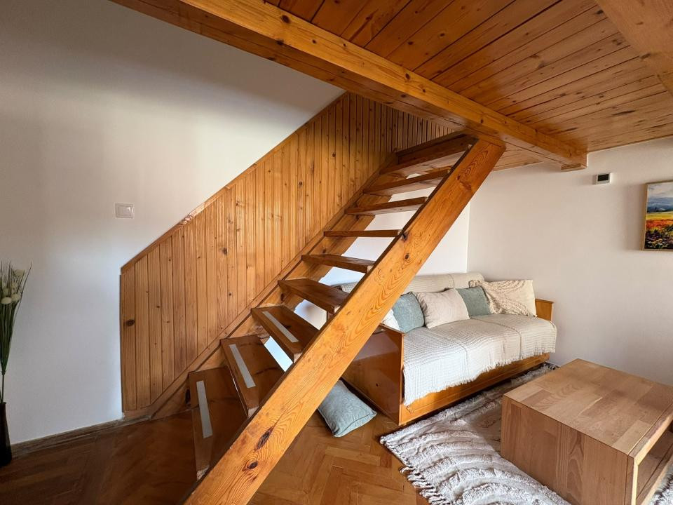 Apartament ULTRACENTRAL 3 camere | 2 dormitoare | 2 bai | balcon + curte comuna