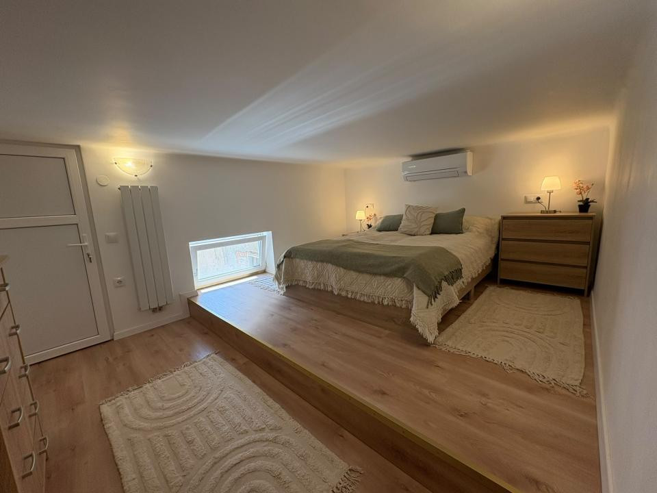 Apartament ULTRACENTRAL 3 camere | 2 dormitoare | 2 bai | balcon + curte comuna