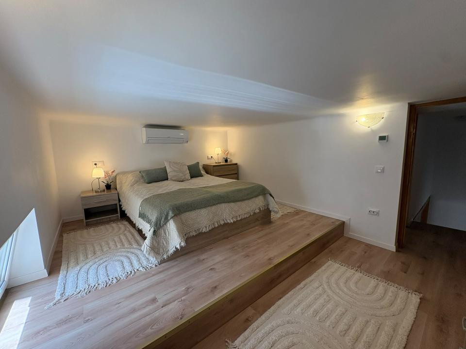Apartament ULTRACENTRAL 3 camere | 2 dormitoare | 2 bai | balcon + curte comuna