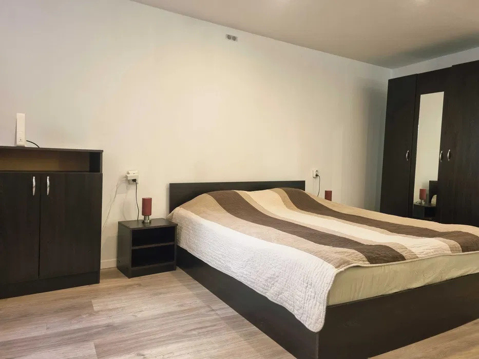 Apartament ULTRACENTRAL 1 camera | 1 bucatarie | 1 baie | curte comuna