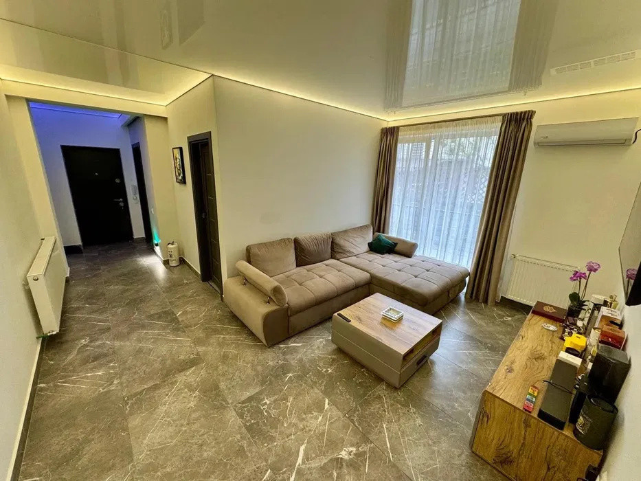 Apartament 3 camere modern l la cheie l Su 64 mp l Parcare lZona Porii